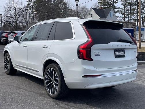 2025 Volvo XC90 B6 Plus 7-Seater