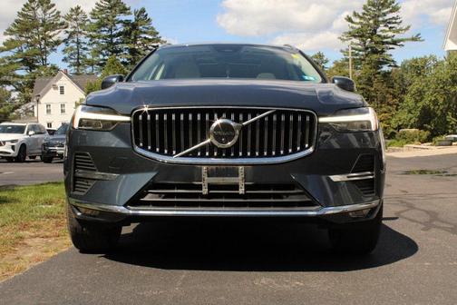2022 Volvo XC60 B5 Inscription