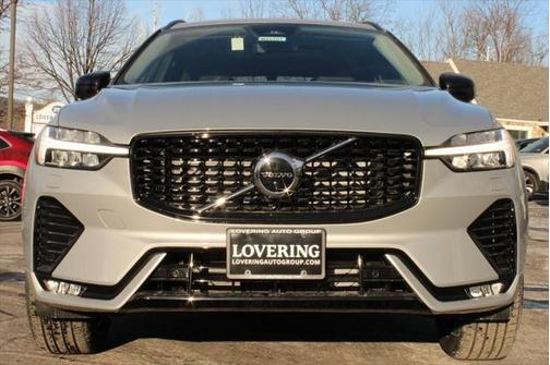 2025 Volvo XC60 Plus