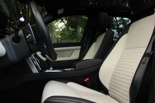 2023 Land Rover Discovery Sport S R-Dynamic