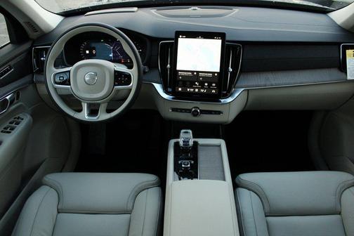 2026 Volvo XC90 Plug-In Hybrid Ultra, T8 AWD, Electric/Gasoline, Bright, 7 Seats