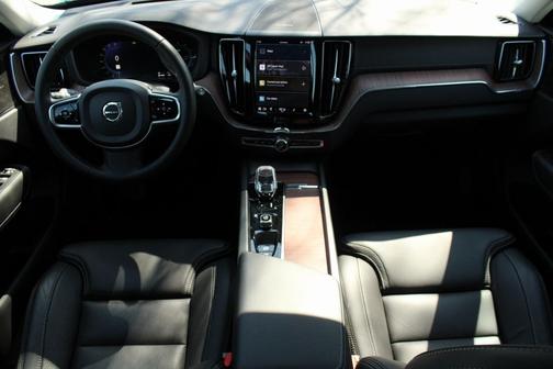 2023 Volvo XC60 Recharge Plug-In Hybrid Ultimate