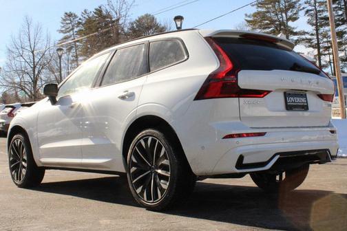 2026 Volvo XC60 B5 Ultra
