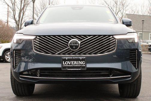 2025 Volvo XC90 B6 Plus 7-Seater