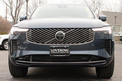 2025 Volvo XC90 B6 Plus 7-Seater