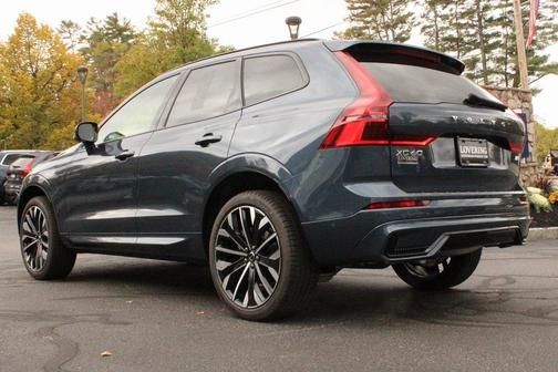 2026 Volvo XC60 B5 Ultra