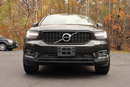 2020 Volvo XC40 T5 R-Design