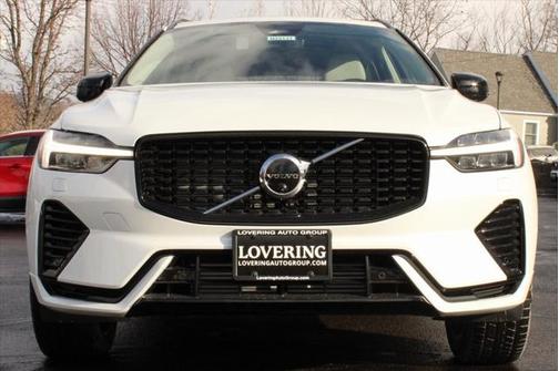 2025 Volvo XC60 Plug-In Hybrid T8 Plus