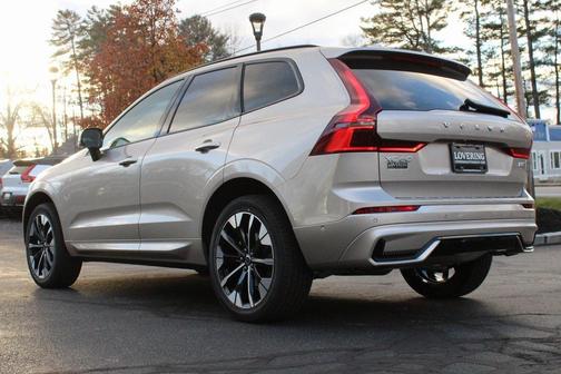 2026 Volvo XC60 B5 Plus