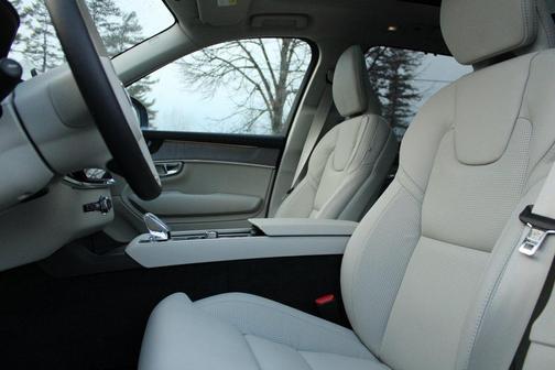 2026 Volvo XC90 Ultra, B6 AWD Gas (mild hybrid), Gasoline, Bright, 7 Seats