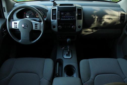 2020 Nissan Frontier SV