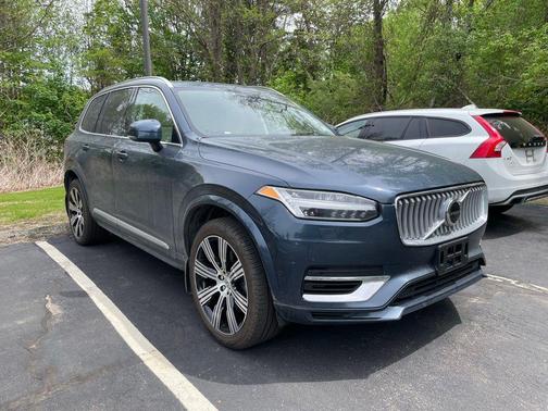 Denim Blue Metallic 2024 Volvo XC90 Recharge Plug-In Hybrid T8 Ultimate 6-Seater