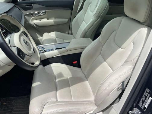 Denim Blue Metallic 2024 Volvo XC90 Recharge Plug-In Hybrid T8 Ultimate 6-Seater