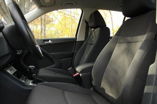 2018 Volkswagen Tiguan Limited 2.0T 4MOTION