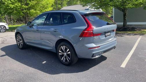 Thunder Grey Metallic 2024 Volvo XC60 B5 Core Dark Theme