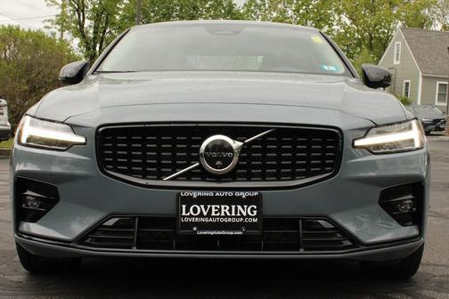 2024 Volvo S60 Ultimate