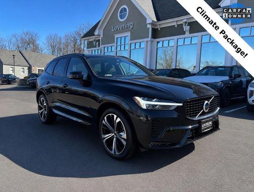 Onyx Black Metallic 2025 Volvo XC60 B5 Ultra