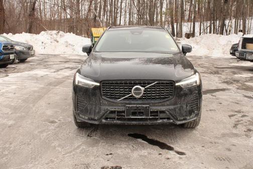 2025 Volvo XC60 B5 Ultra