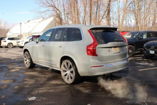 2024 Volvo XC90 Recharge Plug-In Hybrid T8 Ultimate 6-Seater