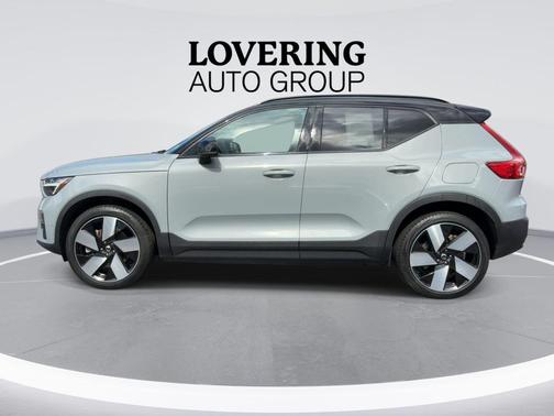 Silver Dawn Metallic 2024 Volvo XC40 Recharge Pure Electric Twin Plus