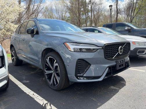 Thunder Grey Metallic 2023 Volvo XC60 B6 Ultimate Dark Theme