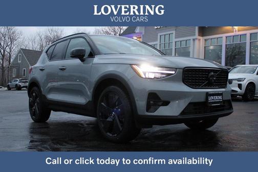 2026 Volvo XC40 Black Edition Ultra, B5 AWD Gas (mild hybrid)