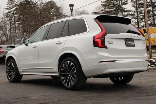 2025 Volvo XC90 B6 Plus 7-Seater