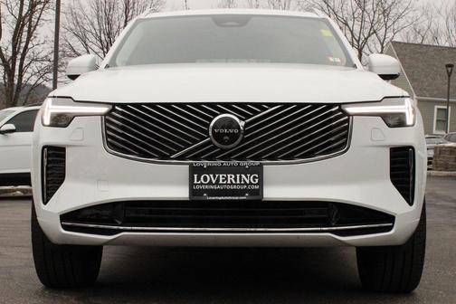 2025 Volvo XC90 B6 Plus 7-Seater