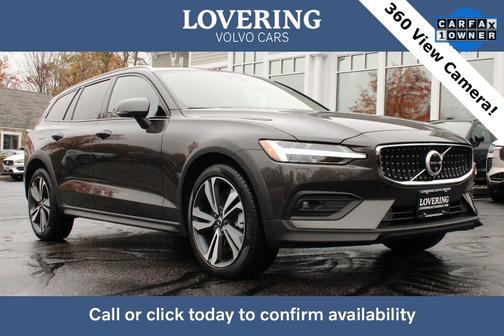 2024 Volvo V60 Cross Country B5 Plus