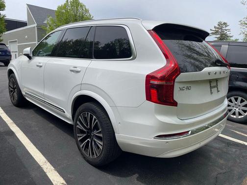 Crystal White Metallic 2024 Volvo XC90 Recharge Plug-In Hybrid T8 Plus Bright Theme 7-Seater