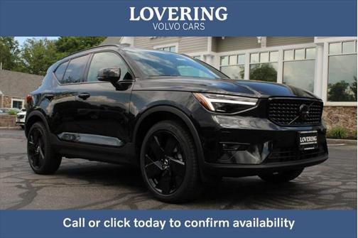 2026 Volvo XC40 B5 Ultra Black Edition