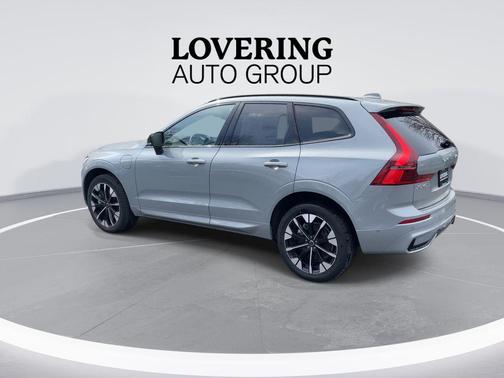 Vapour Grey Metallic 2026 Volvo XC60 Plug-In Hybrid T8 Plus