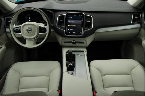 2024 Volvo XC90 B5 Core