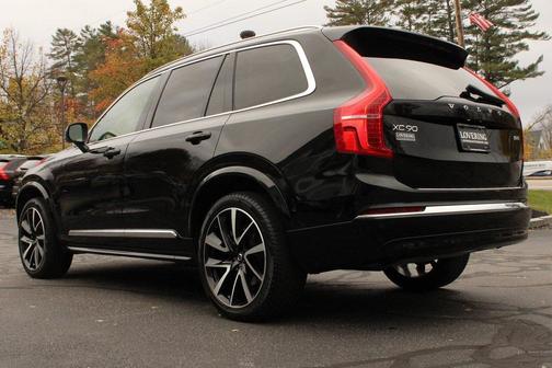2024 Volvo XC90 B6 Plus Bright Theme 7-Seater