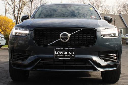 2023 Volvo XC90 Recharge Plug-In Hybrid T8 Plus Dark Theme 7 Passenger
