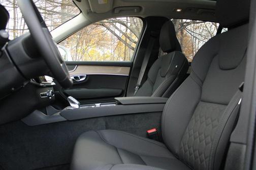 2026 Volvo XC90 B5 Plus 7-Seater