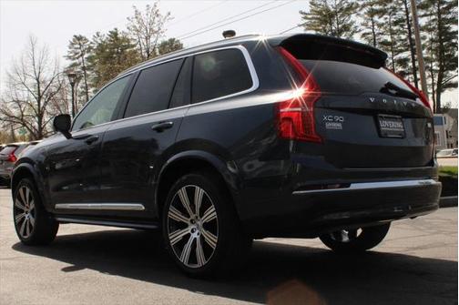 2024 Volvo XC90 Recharge Plug-In Hybrid T8 Plus Bright Theme 7-Seater