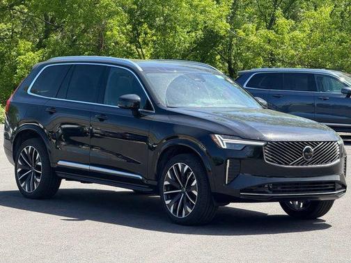 Onyx Black 2026 Volvo XC90 Plus, B6 AWD Gas (mild hybrid), Gasoline, Bright, 7 Seats