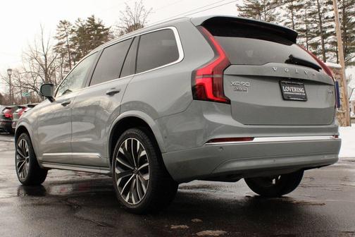 2025 Volvo XC90 B6 Plus 7-Seater