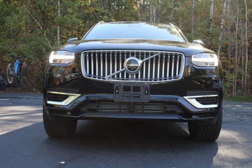 2024 Volvo XC90 Recharge Plug-In Hybrid T8 Ultimate Bright Theme 7-Seater