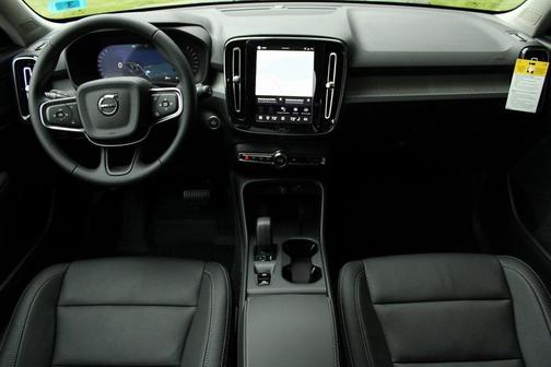 2026 Volvo XC40 B5 Core