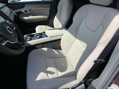 2026 Volvo XC90 Plus, B6 AWD Gas (mild hybrid), Gasoline, Bright, 7 Seats