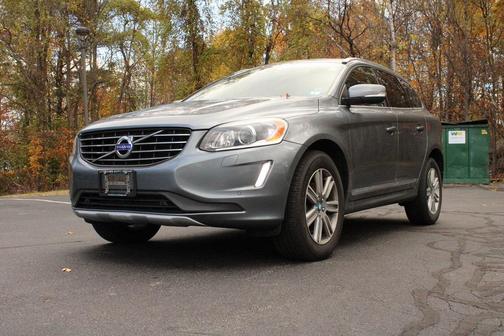 2017 Volvo XC60 T5 Inscription