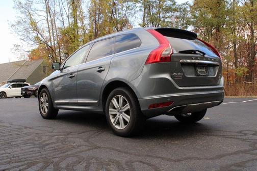 2017 Volvo XC60 T5 Inscription