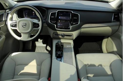 2024 Volvo XC90 Recharge Plug-In Hybrid T8 Plus Bright Theme 7 Passenger