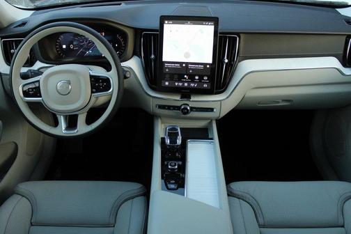 2026 Volvo XC60 B5 Ultra