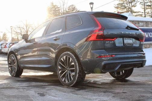 2026 Volvo XC60 B5 Ultra