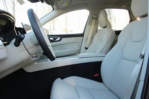 2026 Volvo XC60 B5 Ultra