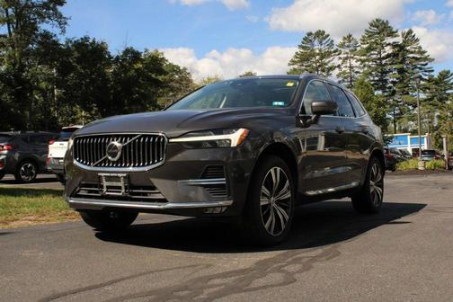 2022 Volvo XC60 B6 Inscription