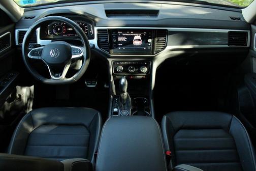 2023 Volkswagen Atlas 3.6L SEL Premium